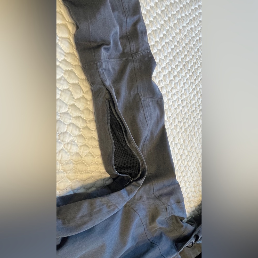 Athleta gray rain jacket. Perfection! - Picture 7 of 12